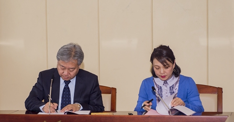 国家京剧院与宁夏京剧院签订帮扶协议