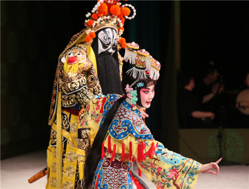 流派芳华润宝岛 《打侄上坟》《霸王别姬》台