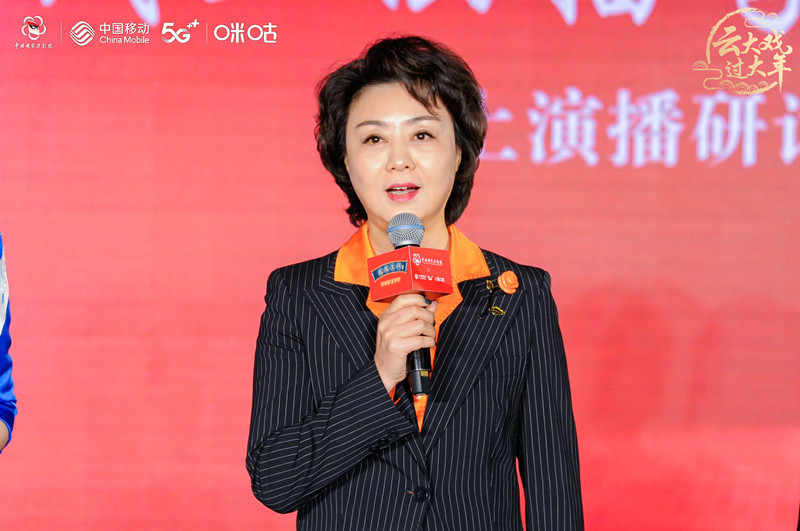 （国家京剧院著名京剧表演艺术家、一团团长李胜素）