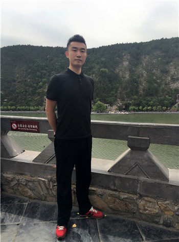 刘鹏飞