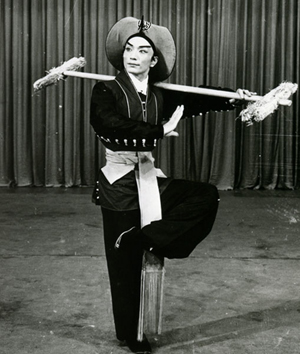 任子衡 费文治 舞美设计:赵金声复排导演:高牧坤 复排艺术指导:张春华