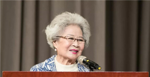 老艺术家刘秀荣讲话